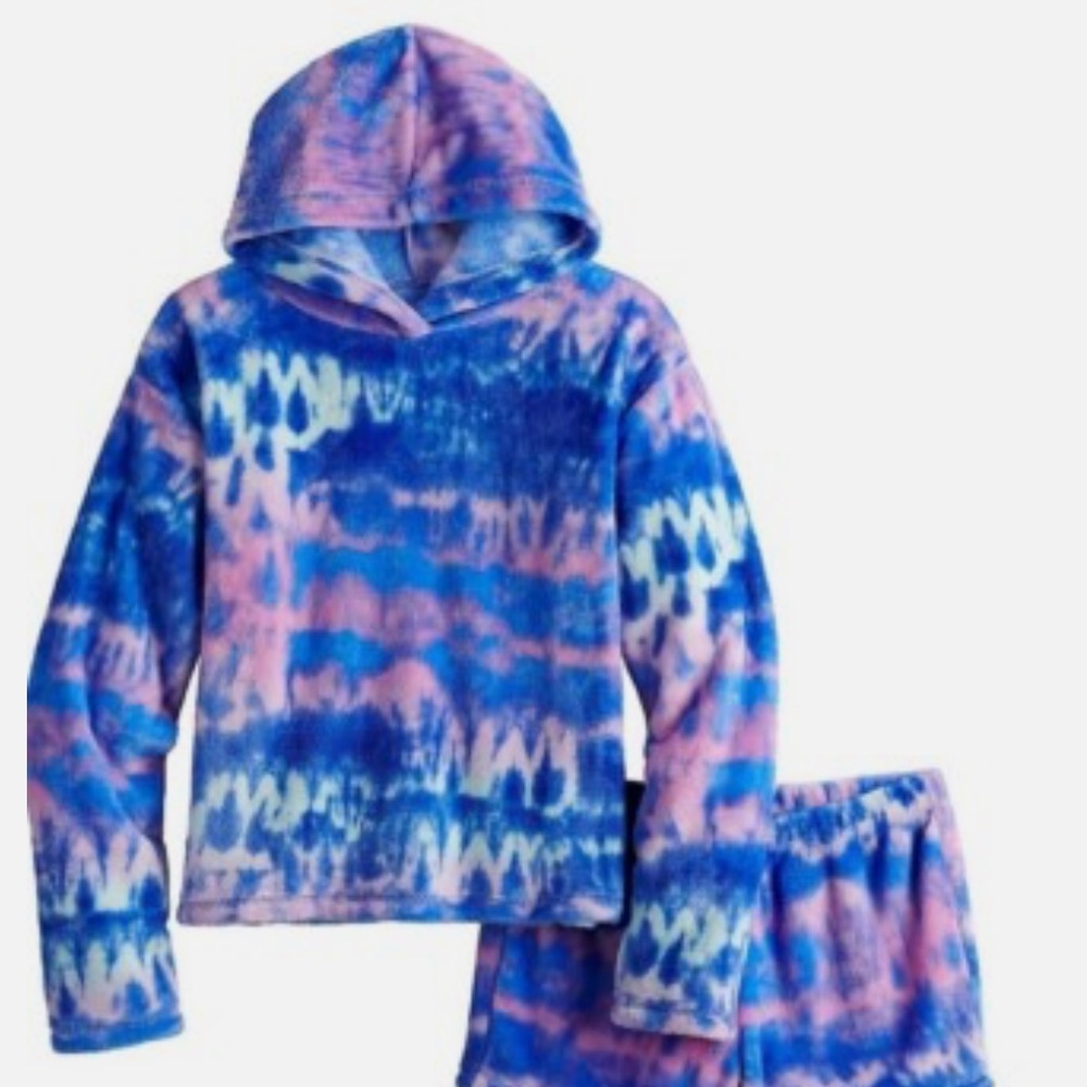 SO tie dye fleece lounge set